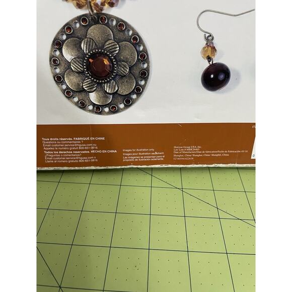 Premium De Primera Design & Style Nickel free Jewelry Kit Damaged Box -Sealed! - Picture 8 of 10